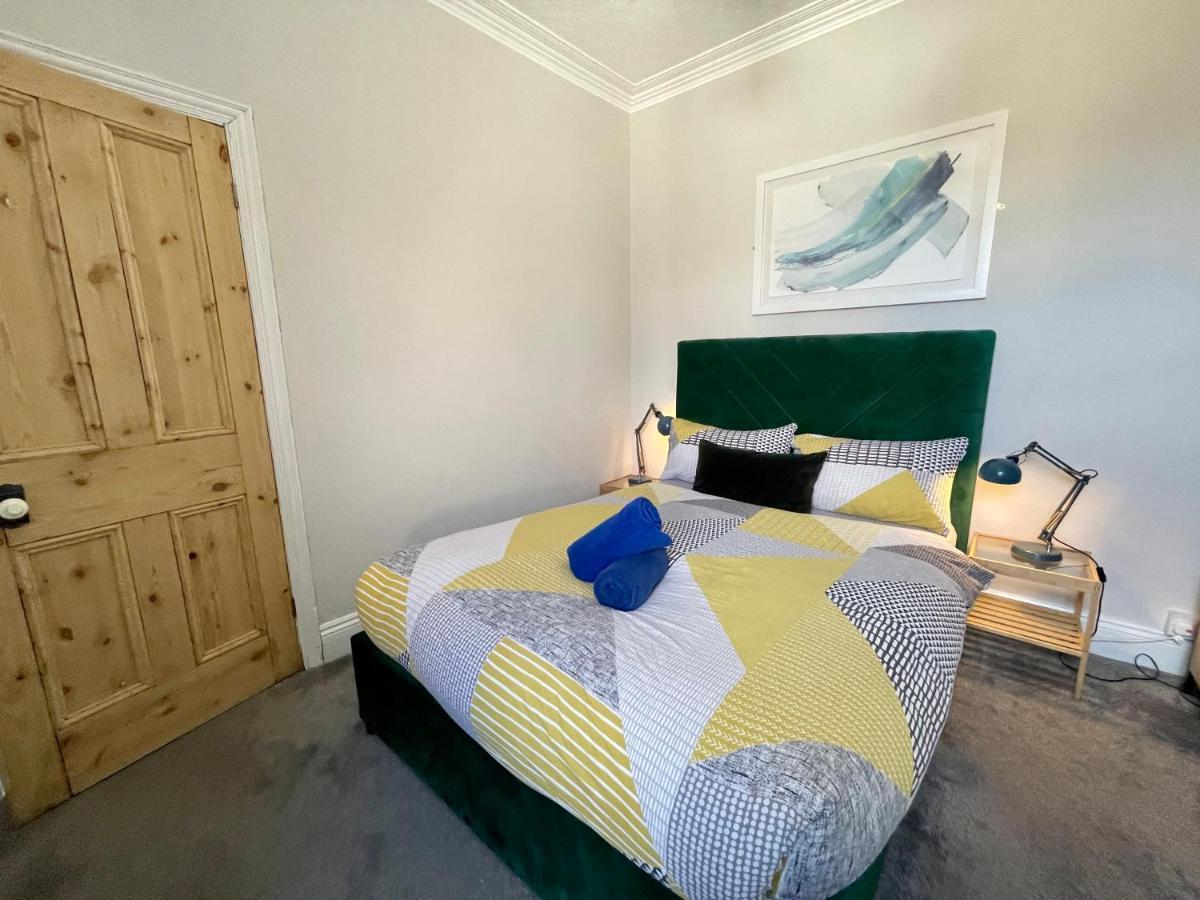 Edwardian City Centre House For Big Groups, Offroad Parking & Hot Tub! Cardiff Eksteriør billede