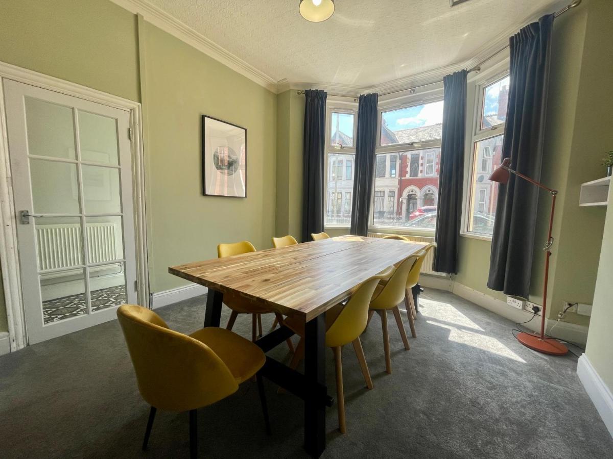 Edwardian City Centre House For Big Groups, Offroad Parking & Hot Tub! Cardiff Eksteriør billede