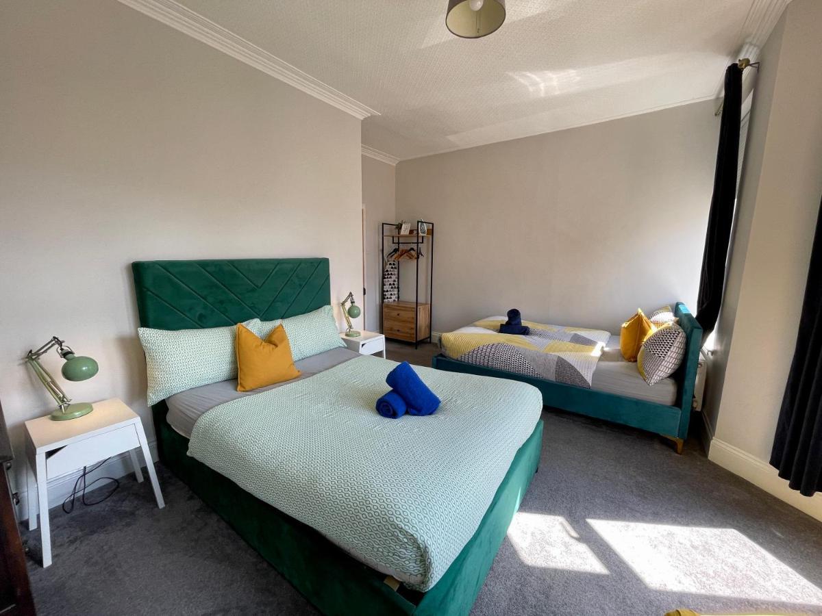 Edwardian City Centre House For Big Groups, Offroad Parking & Hot Tub! Cardiff Eksteriør billede