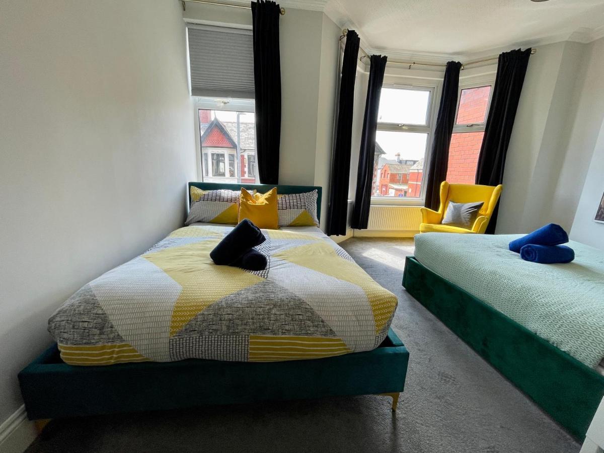Edwardian City Centre House For Big Groups, Offroad Parking & Hot Tub! Cardiff Eksteriør billede